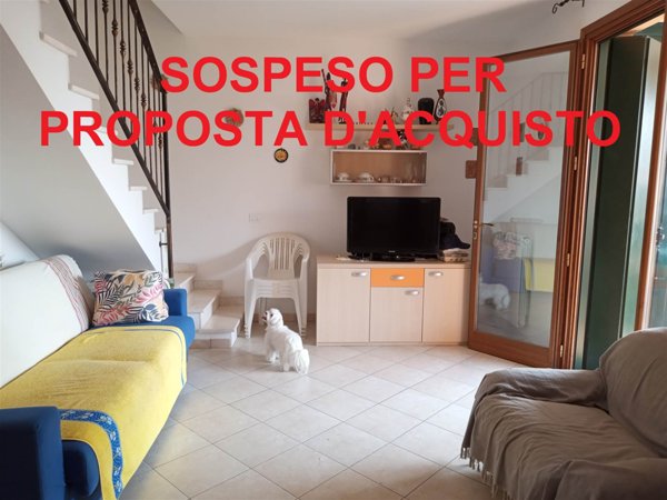 casa indipendente in vendita a Lonato del Garda in zona Lido