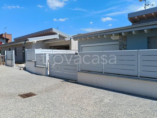 casa indipendente in vendita a Lonato del Garda