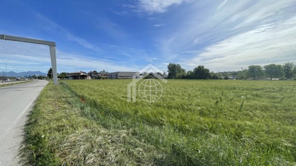 capannone in vendita a Lonato del Garda