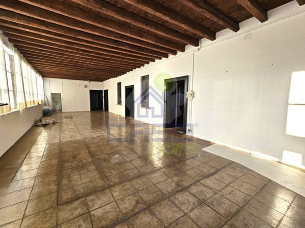 casa indipendente in vendita a Lonato del Garda in zona Salera