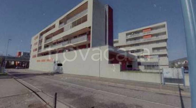 ufficio in vendita a Lonato del Garda in zona San Polo