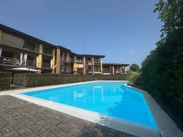 appartamento in vendita a Lonato del Garda in zona Bettola