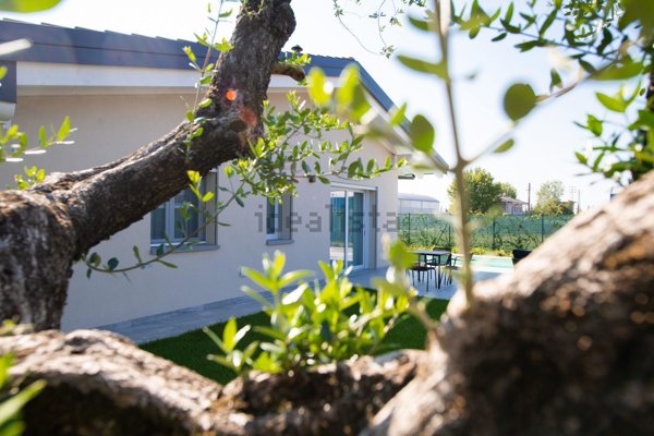 casa indipendente in vendita a Lonato del Garda