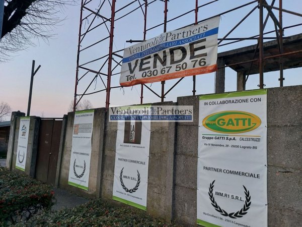 casa indipendente in vendita a Lonato del Garda