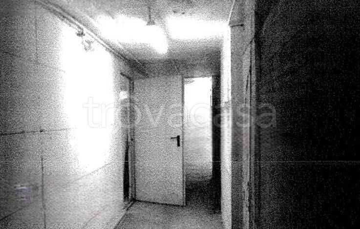 locale di sgombero in vendita a Lonato del Garda