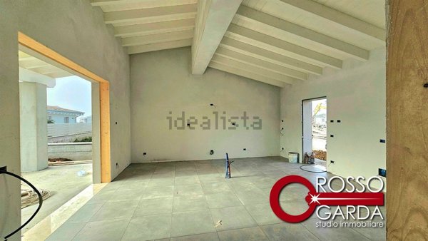 casa indipendente in vendita a Lonato del Garda