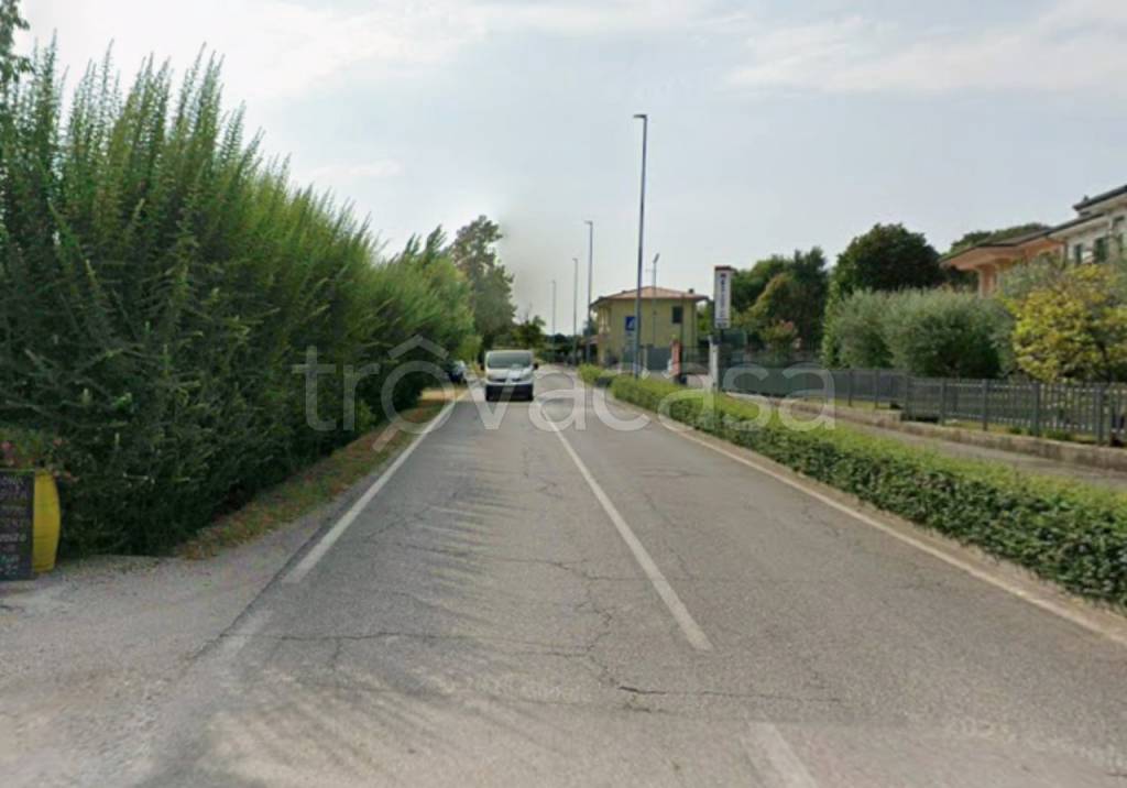 appartamento in vendita a Lonato del Garda in zona Sedena