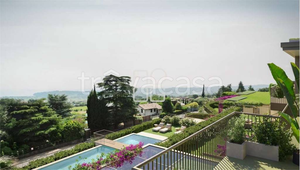 appartamento in vendita a Lonato del Garda in zona Barcuzzi