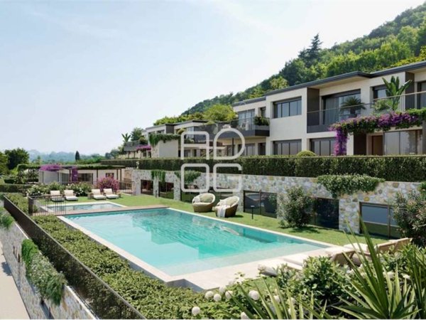 appartamento in vendita a Lonato del Garda in zona Barcuzzi