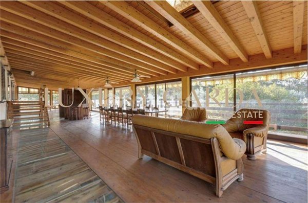 casa indipendente in vendita a Lonato del Garda