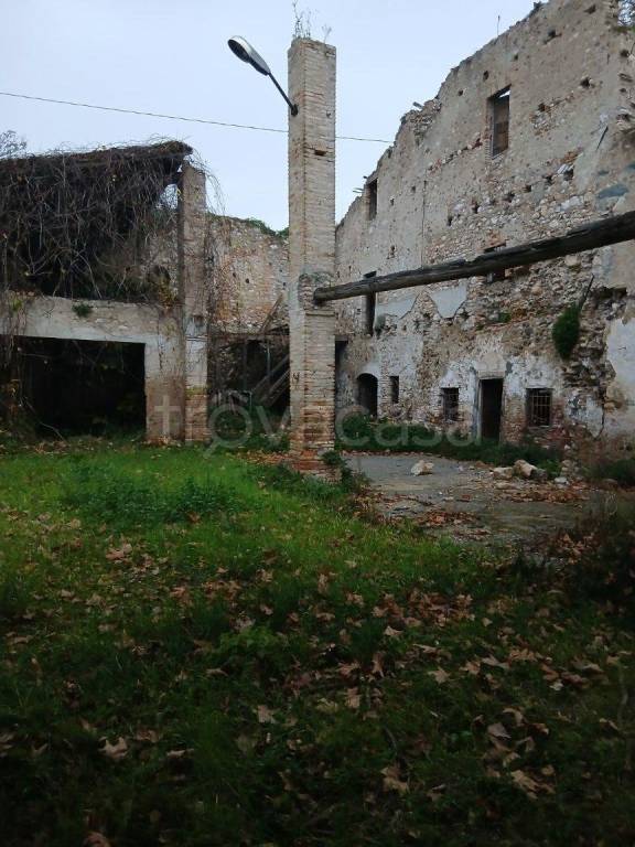 casale in vendita a Lonato del Garda