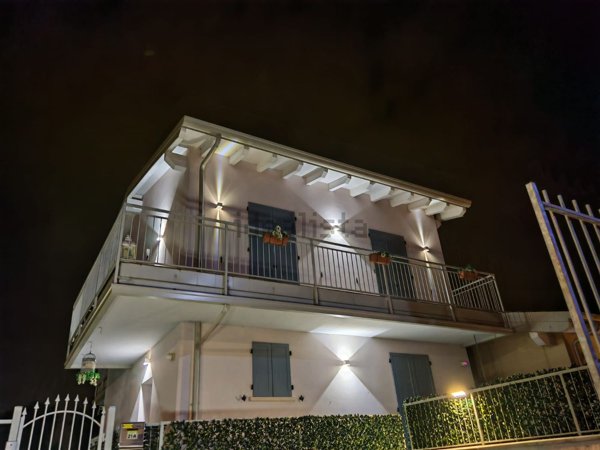 casa indipendente in vendita a Lonato del Garda