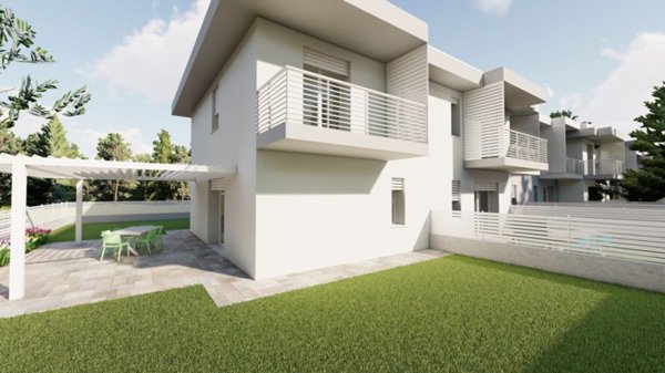 casa indipendente in vendita a Lonato del Garda