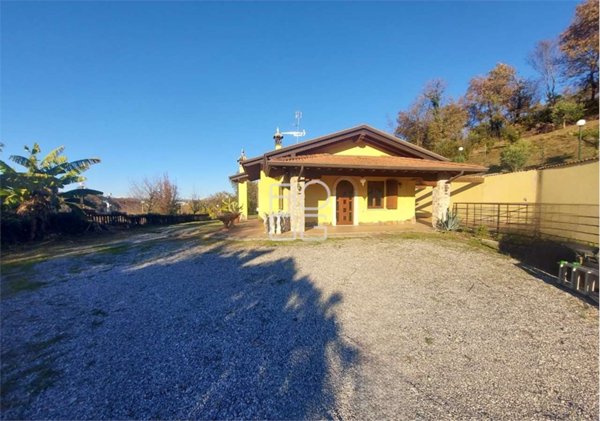 casa indipendente in vendita a Lonato del Garda