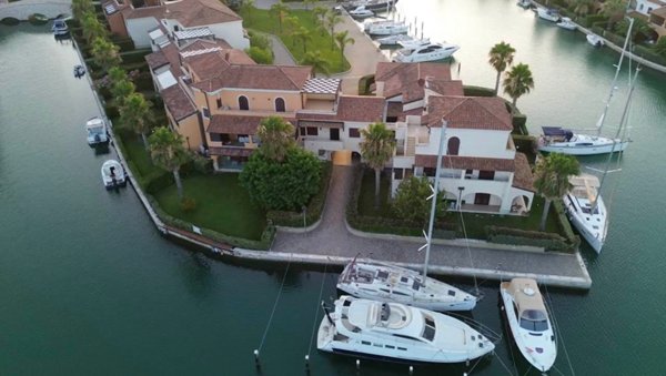 appartamento in vendita a Lonato del Garda in zona Lido