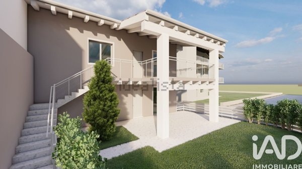 appartamento in vendita a Lonato del Garda in zona Castel Venzago