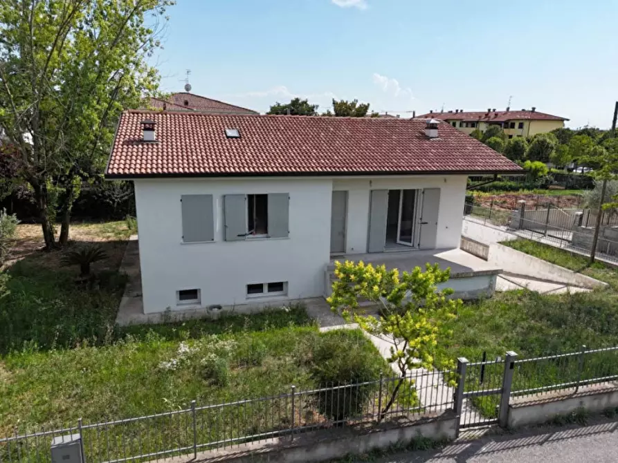casa indipendente in vendita a Lonato del Garda