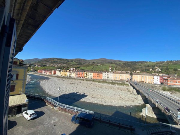 appartamento in vendita a Lonato del Garda in zona Bettola