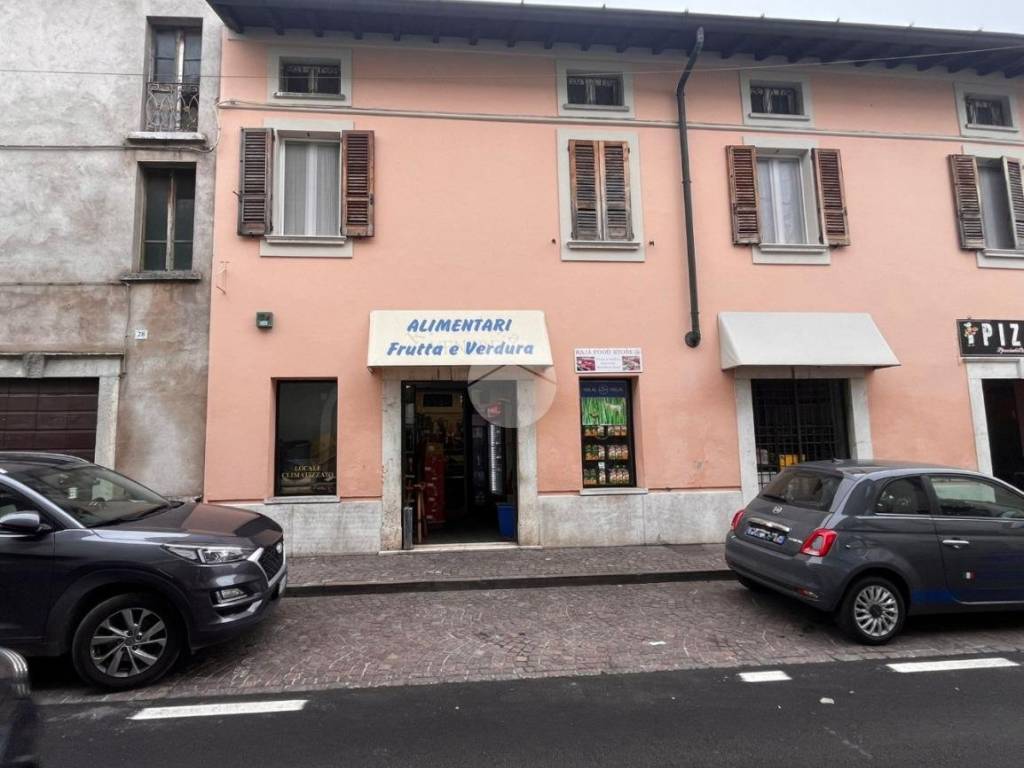 negozio in vendita a Lonato del Garda