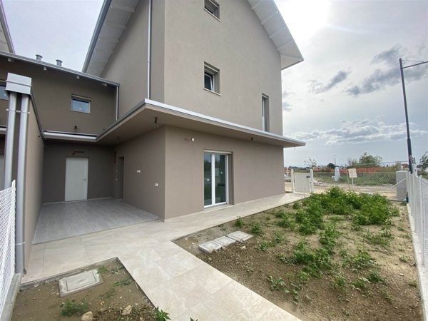 appartamento in vendita a Lonato del Garda in zona Lido