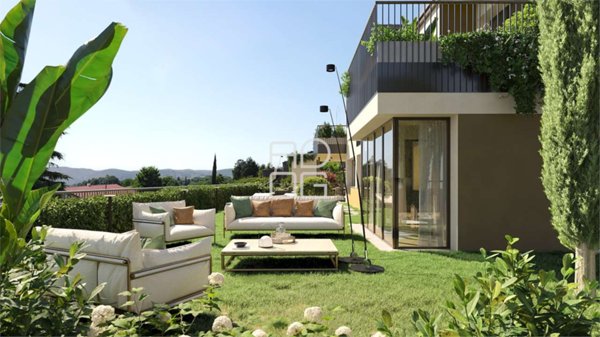 appartamento in vendita a Lonato del Garda in zona Barcuzzi