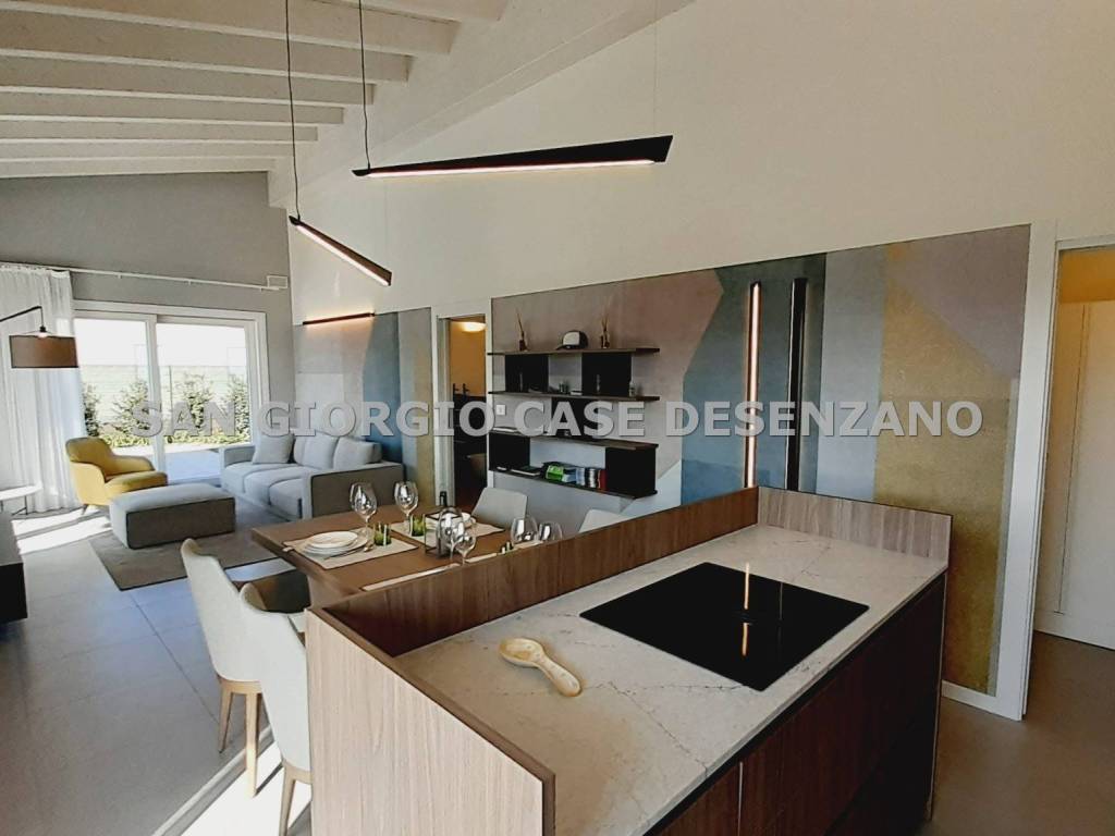 casa indipendente in vendita a Lonato del Garda