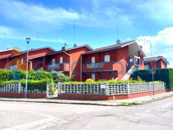 casa indipendente in vendita a Lonato del Garda in zona Lido