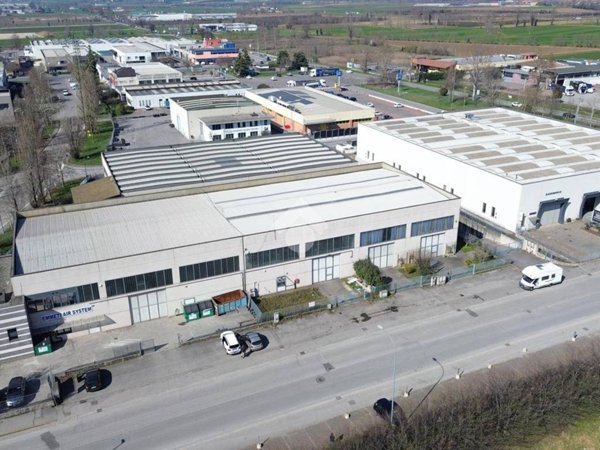 negozio in vendita a Lonato del Garda