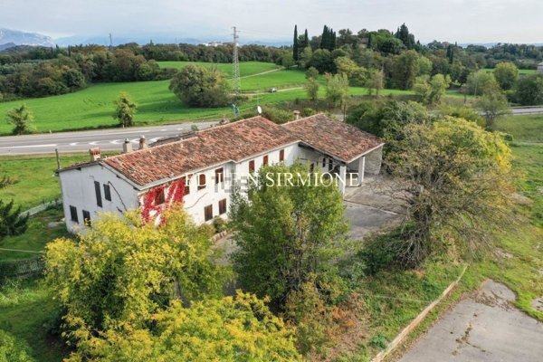 casale in vendita a Lonato del Garda