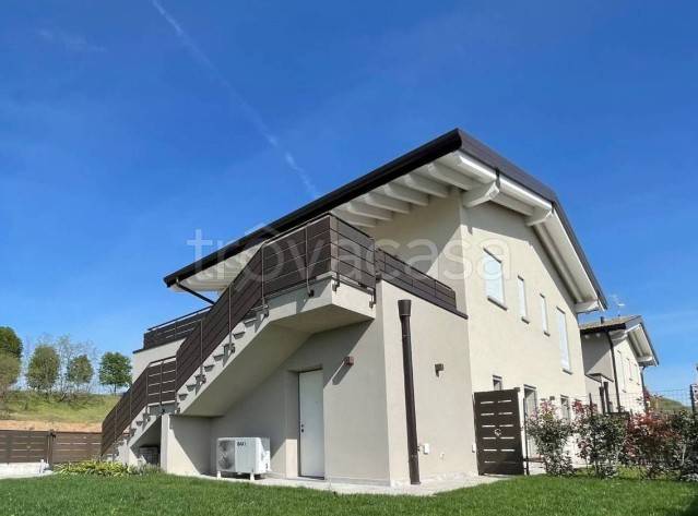 appartamento in vendita a Lonato del Garda in zona Lido