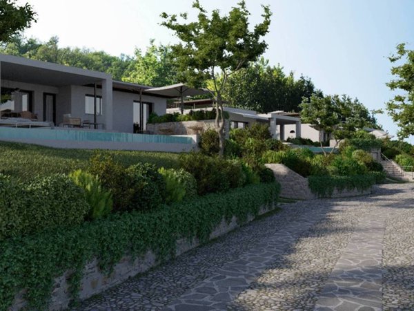 casa indipendente in vendita a Lonato del Garda