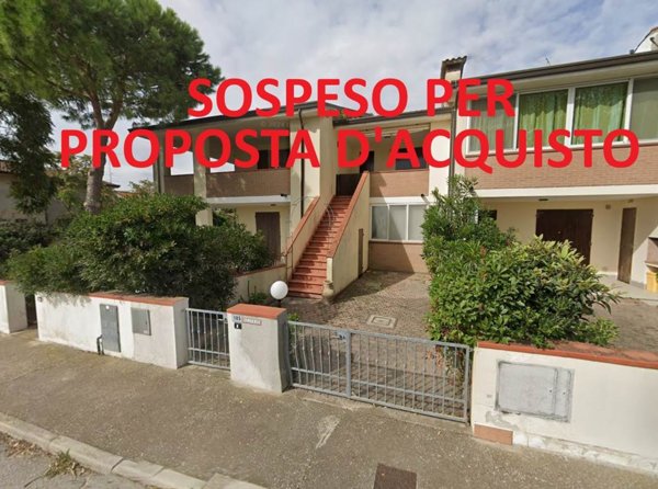 casa indipendente in vendita a Lonato del Garda in zona Lido