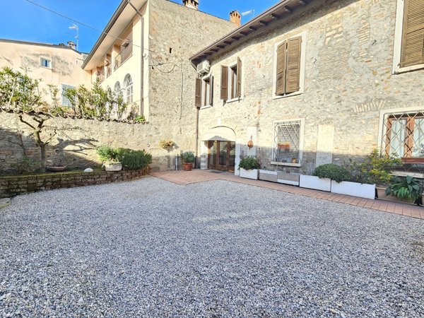 appartamento in vendita a Lonato del Garda