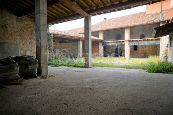 casa indipendente in vendita a Lonato del Garda in zona Cominello