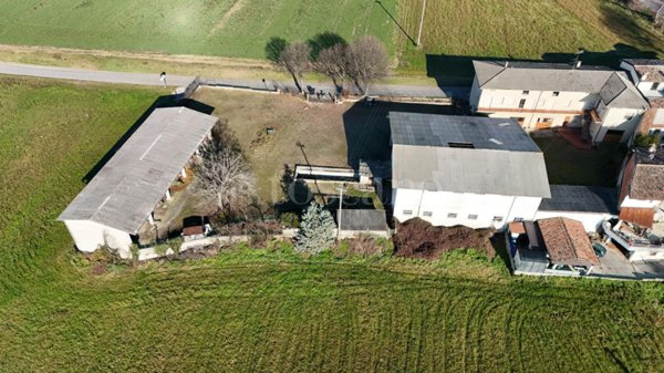 casale in vendita a Lonato del Garda in zona San Polo