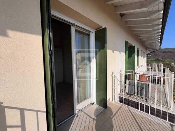 casa indipendente in vendita a Lonato del Garda