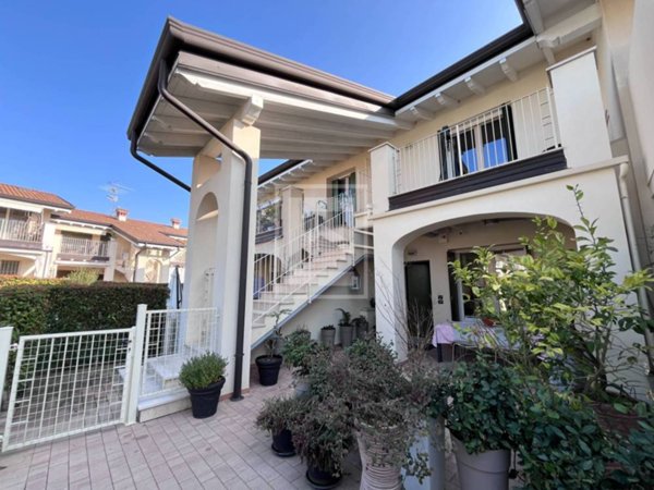 casa indipendente in vendita a Lonato del Garda