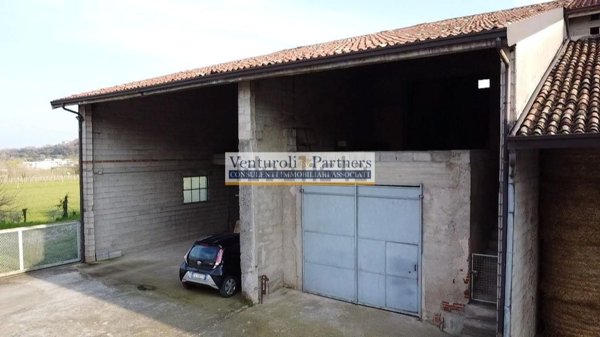 appartamento in vendita a Lonato del Garda in zona Maguzzano