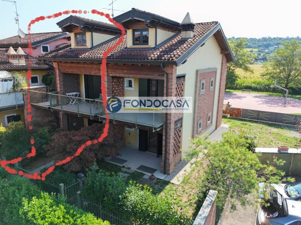 casa indipendente in vendita a Lonato del Garda