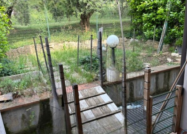 appartamento in vendita a Lonato del Garda in zona Barcuzzi