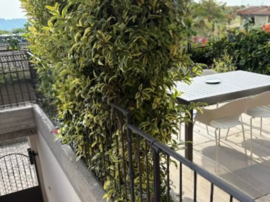 appartamento in vendita a Lonato del Garda in zona Barcuzzi