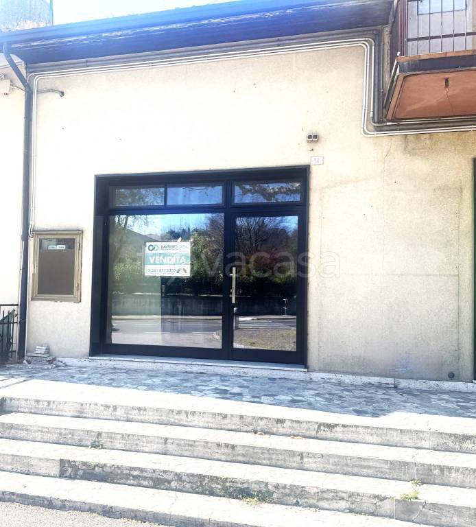 negozio in vendita a Lonato del Garda