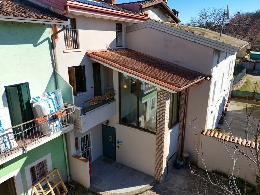 casa indipendente in vendita a Lonato del Garda in zona Brodena