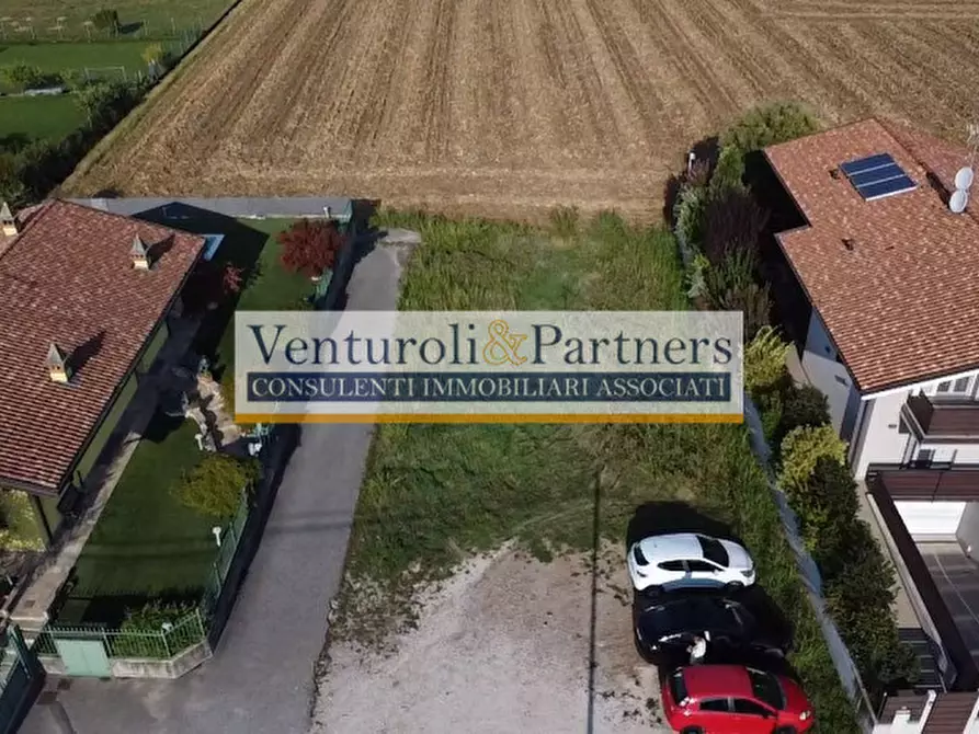 casa indipendente in vendita a Lonato del Garda in zona Malocco