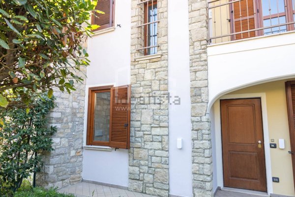 casa indipendente in vendita a Lonato del Garda