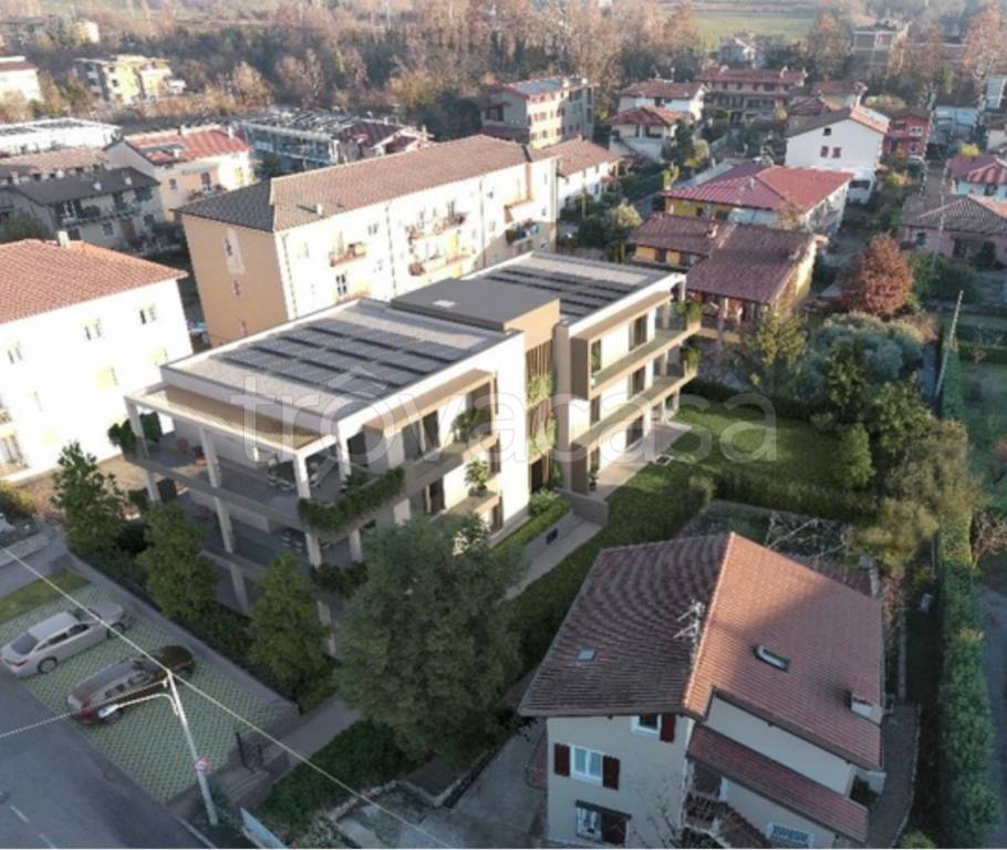 appartamento in vendita a Lonato del Garda in zona San Polo