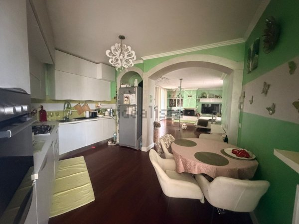 casa indipendente in vendita a Lonato del Garda