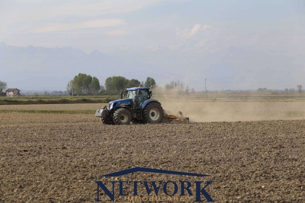 terreno in vendita a Lonato del Garda in zona Bettola