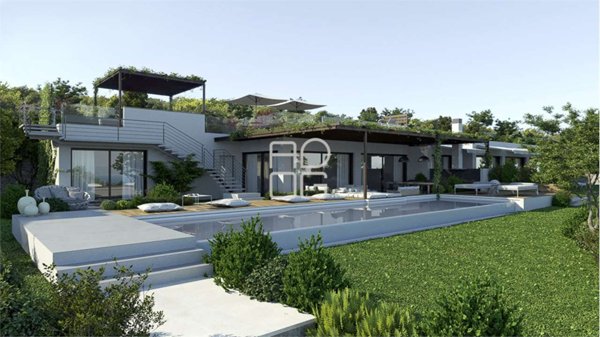 casa indipendente in vendita a Lonato del Garda