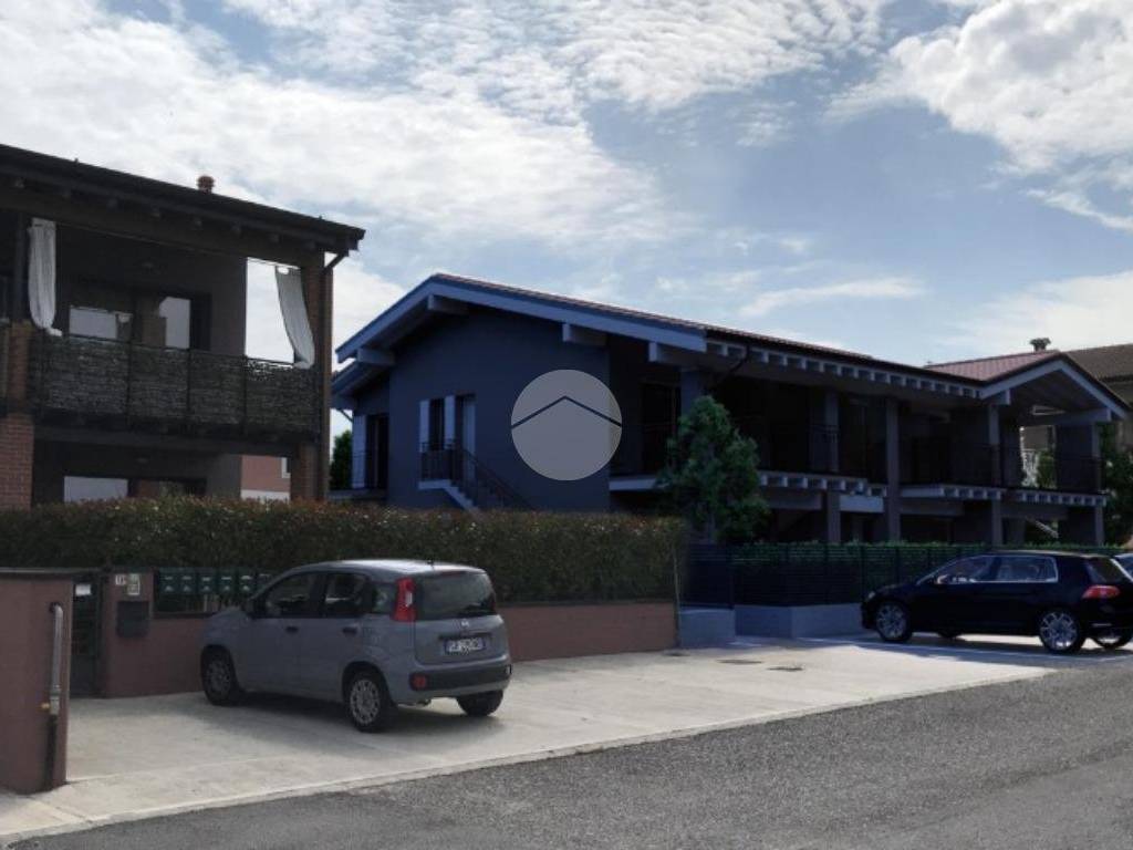 appartamento in vendita a Lonato del Garda in zona Sedena